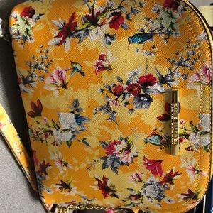 Meet your Posher, Nelly